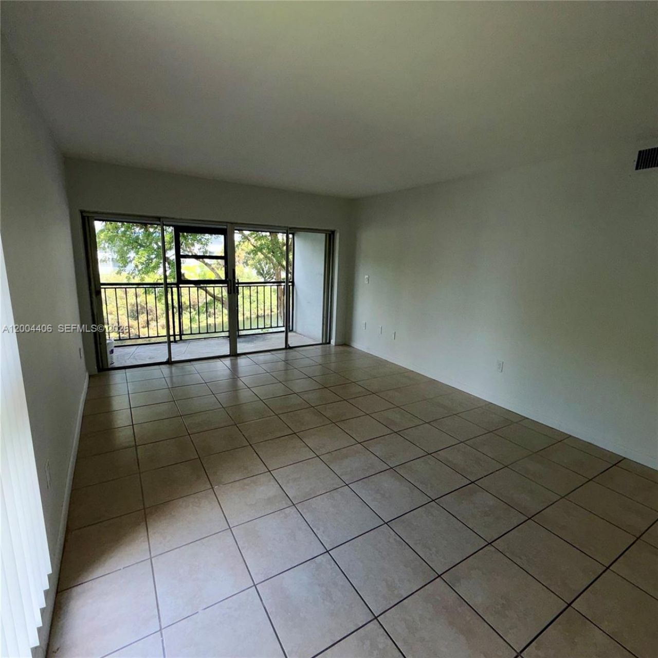 8775 Park Blvd, Unit 305, Miami, FL 33172 Photo