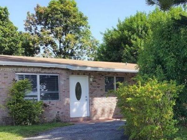 5970 NW 42nd Ter , North Lauderdale, FL 33319