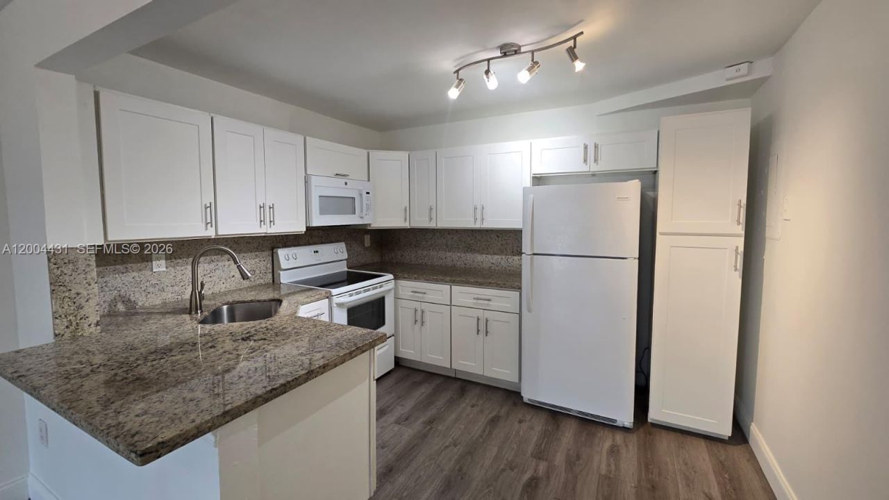 Please Call For Address, Unit 209, Plantation, FL 33324 Photo
