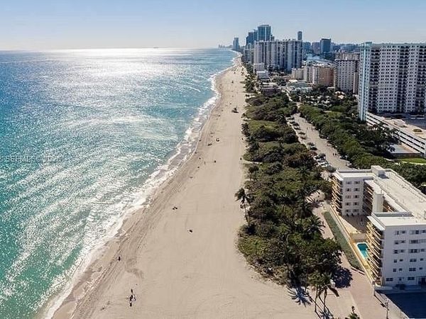901 S Surf Rd, Unit 407, Hollywood, FL 33019