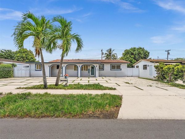5801 NW 113th Ter, Unit 4, Hialeah, FL 33012