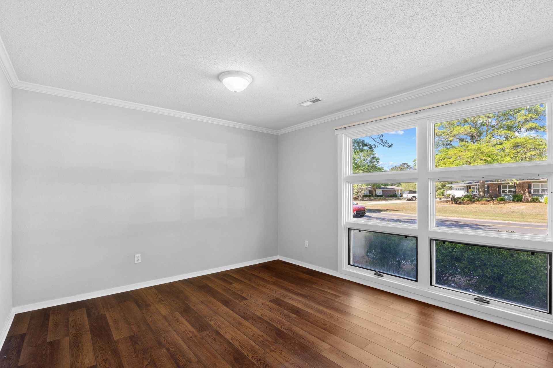 3750 Sweetgum St.  Photo 7