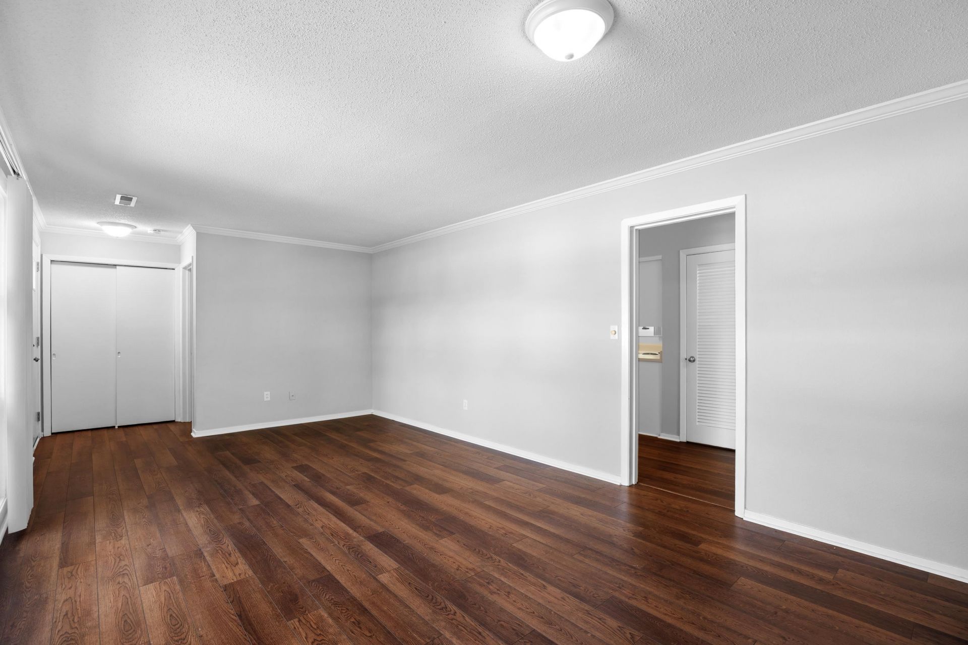 3750 Sweetgum St.  Photo 8