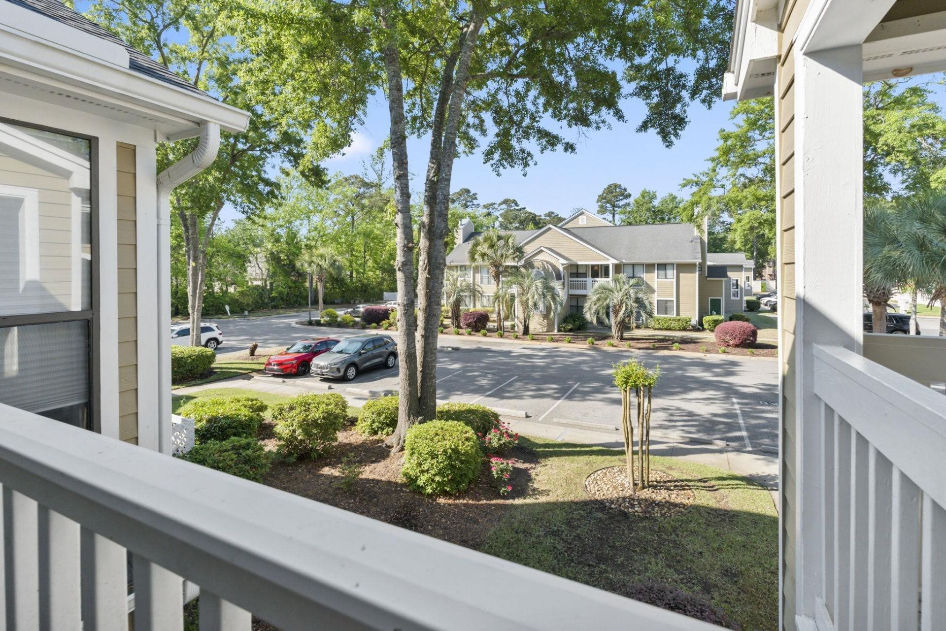 900 Courtyard Dr.  Photo 24