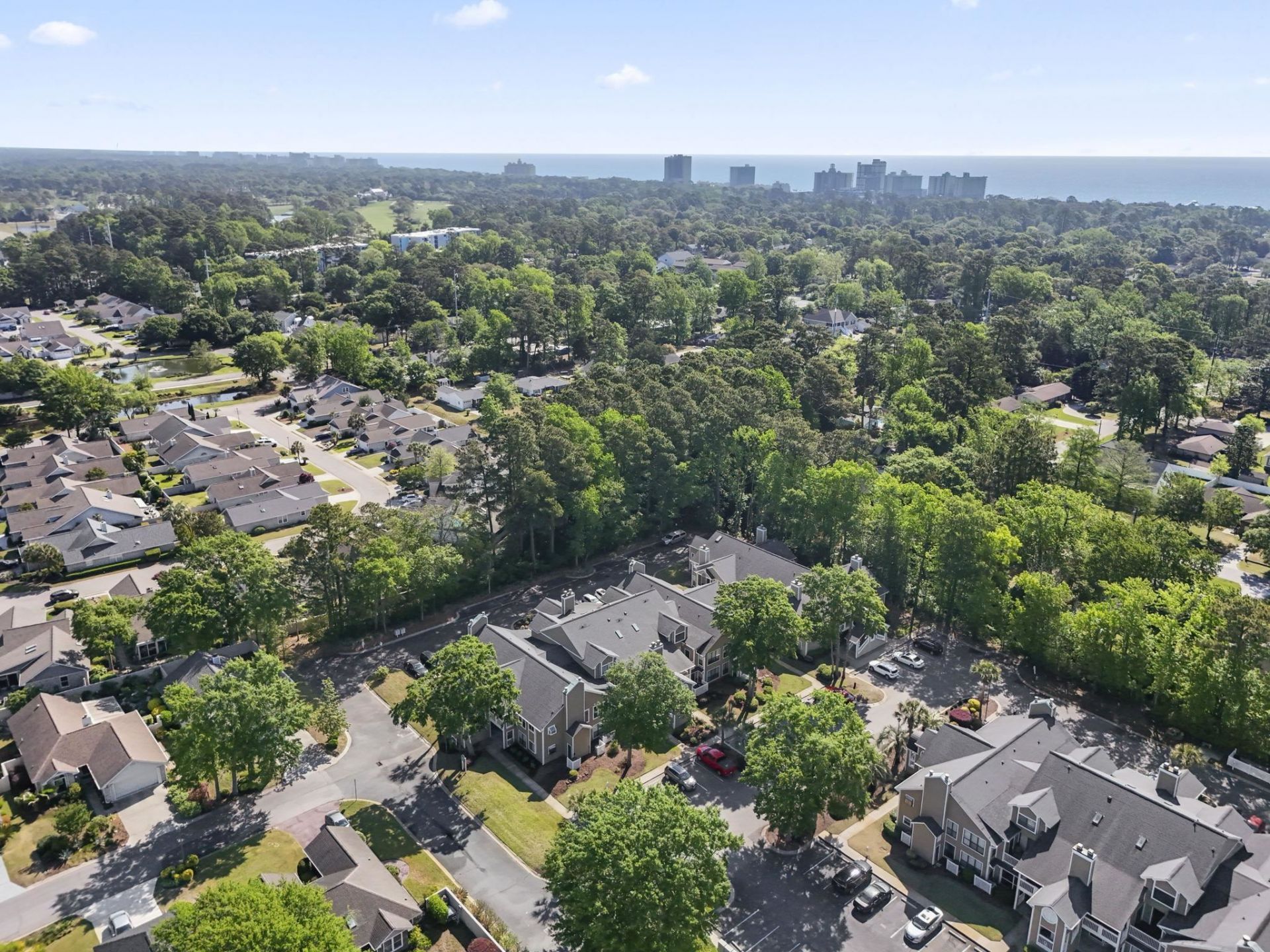 900 Courtyard Dr.  Photo 40