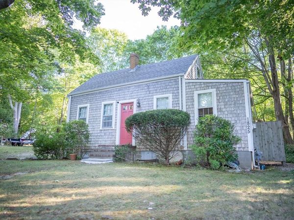 1825 Main St, Barnstable, MA 02668