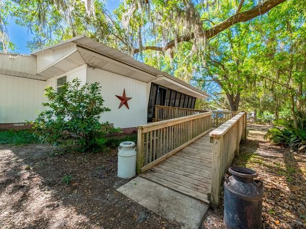 10850 SE 25th Ave, Trenton, FL 32693