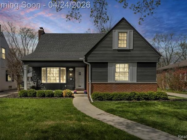 4216 Sheffield Road, Royal Oak, MI 48073