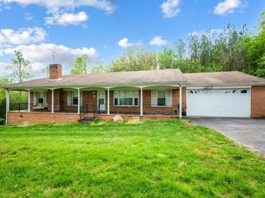 2809 Hillcroft Road, Charlotte Court House, VA 23923