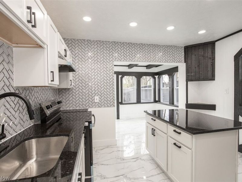 332 Solon Road, Bedford, OH 44146 Photo 18