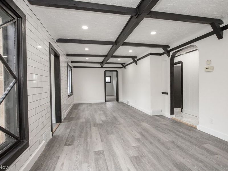 332 Solon Road, Bedford, OH 44146 Photo 20