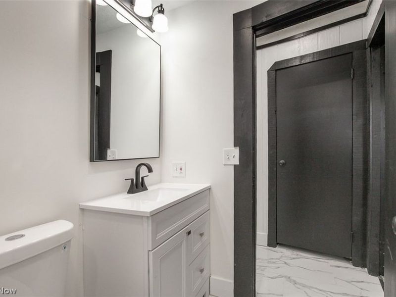 332 Solon Road, Bedford, OH 44146 Photo 32