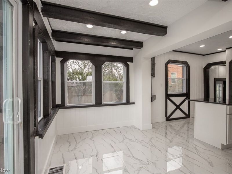 332 Solon Road, Bedford, OH 44146 Photo 35