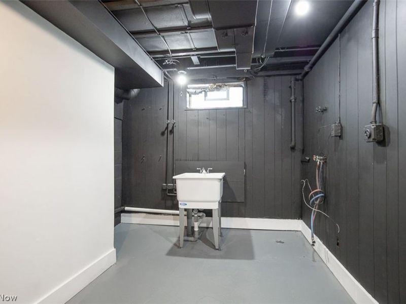 332 Solon Road, Bedford, OH 44146 Photo 42