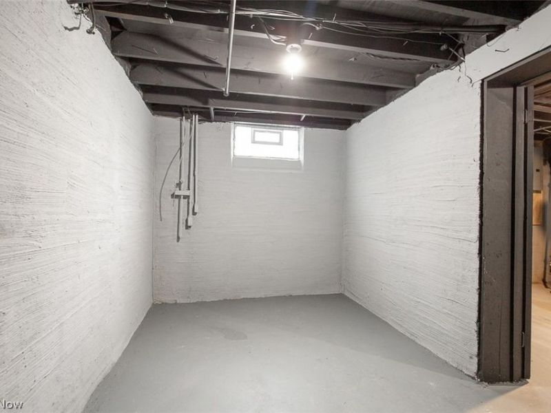 332 Solon Road, Bedford, OH 44146 Photo 45