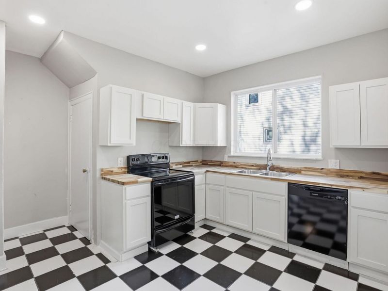 637 Lenox Avenue , Zanesville, OH 43701 Photo 21