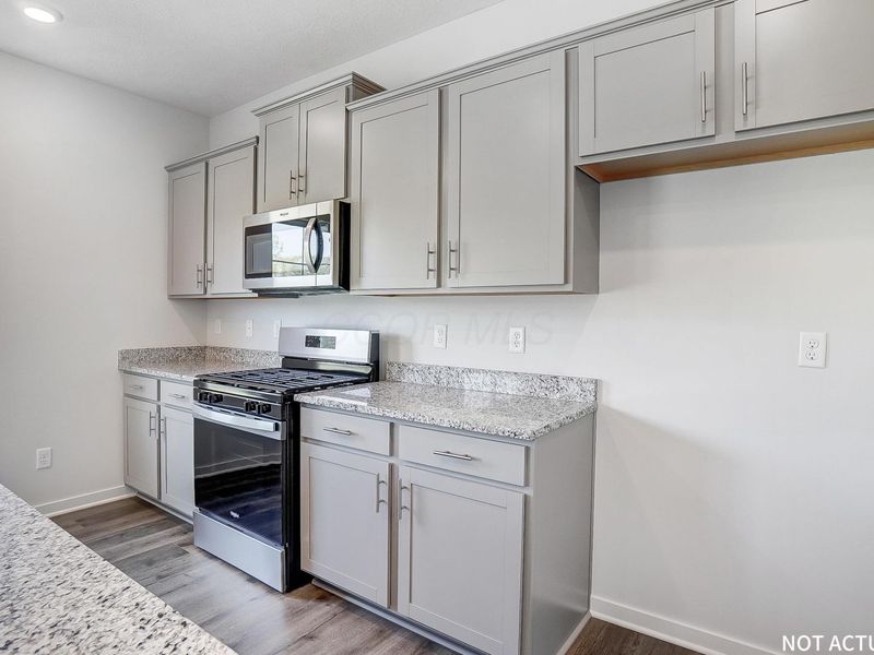 206 Vine Grove Drive , Circleville, OH 43113 Photo 12