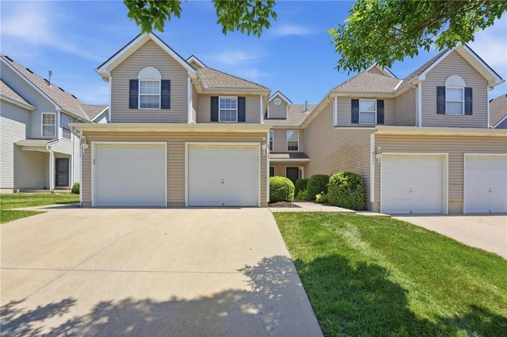 8335 N Kensington Avenue, Kansas City, MO 64119 Main Photo