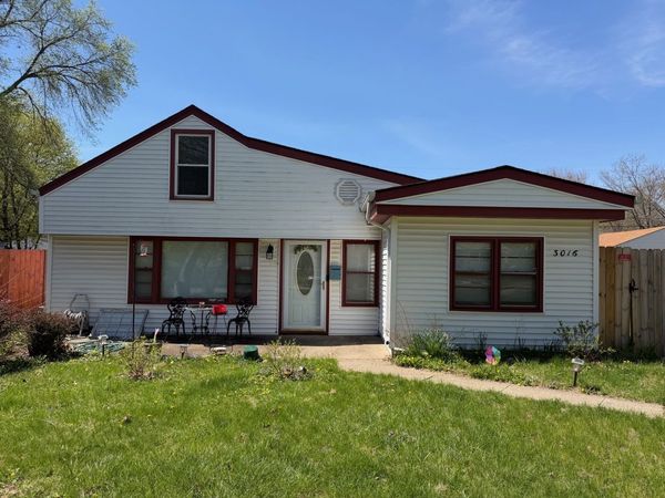 3016 Latham Street , Rockford, IL 61103