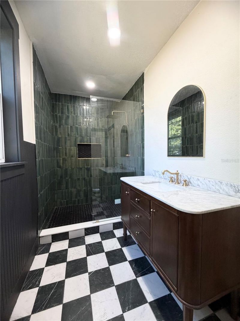 490 NW Madison Street, Lake City, FL 32055 Photo