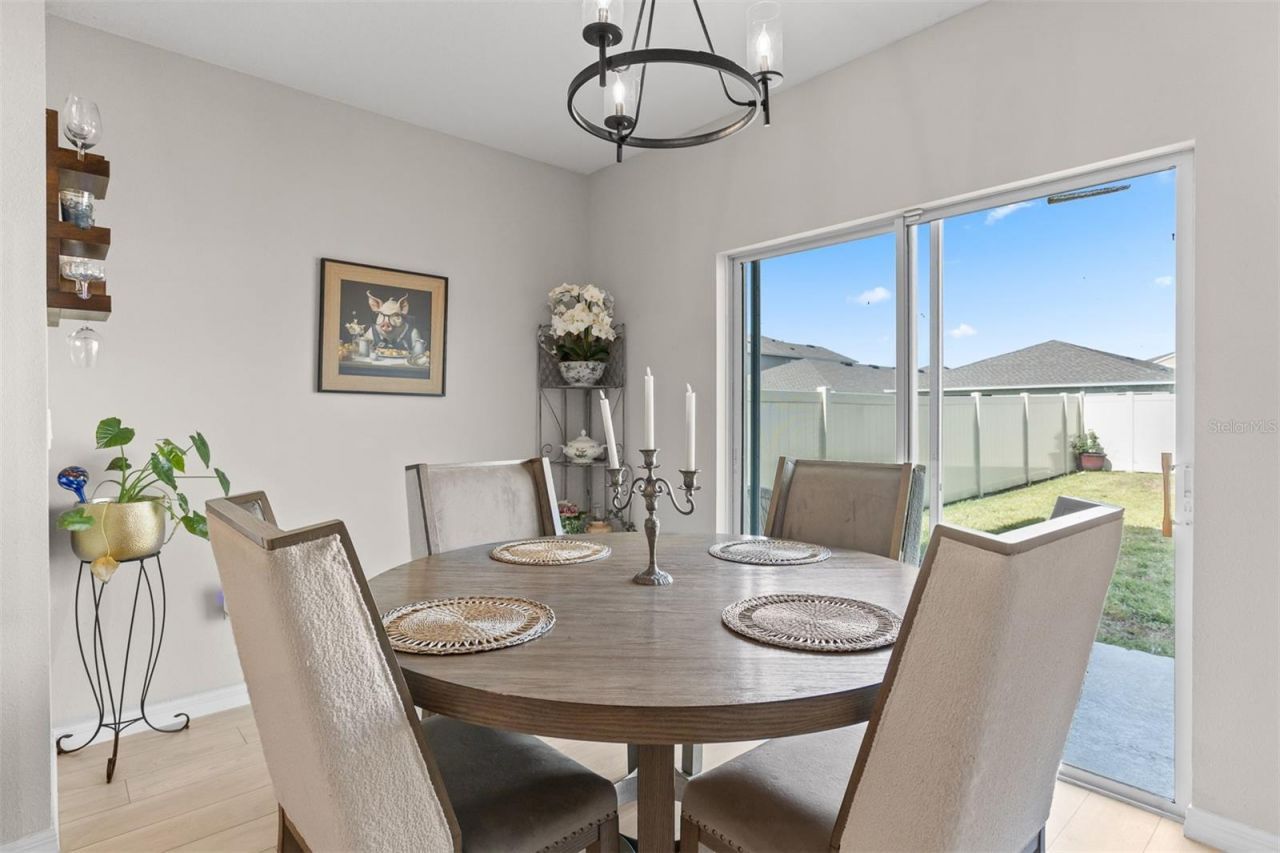 12920 Wellspring Drive , Lithia, FL 33547 Photo