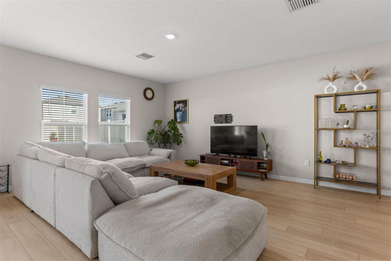 12920 Wellspring Drive , Lithia, FL 33547 Photo