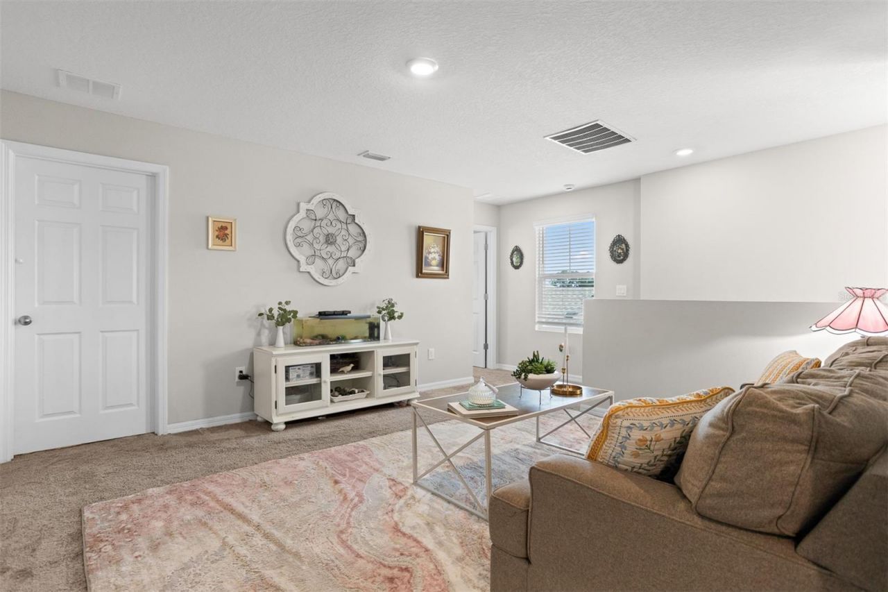 12920 Wellspring Drive , Lithia, FL 33547 Photo