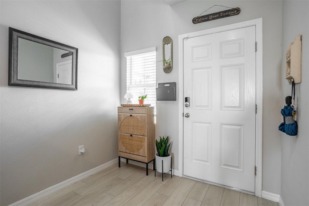 12920 Wellspring Drive , Lithia, FL 33547 Photo