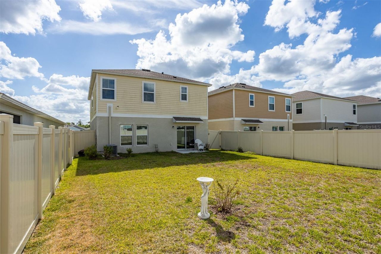 12920 Wellspring Drive , Lithia, FL 33547 Photo