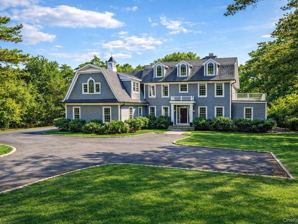 3 Sachem Lane, East Quogue, NY 11942