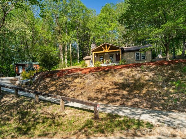 328 Old Greenville Road, Zirconia, NC 28790