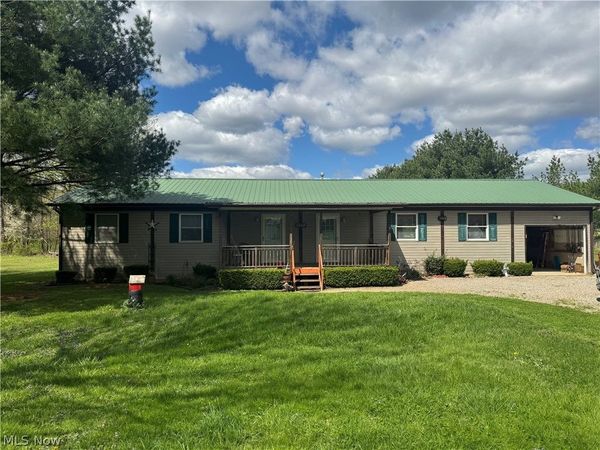 8285 Old River Rd , Philo, OH 43771