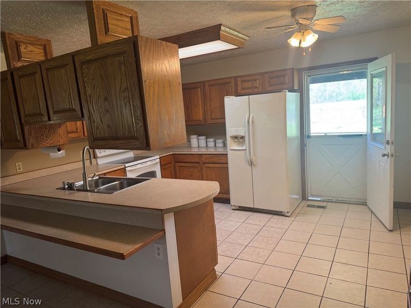 8285 Old River Rd, Philo, OH 43771 Photo 11