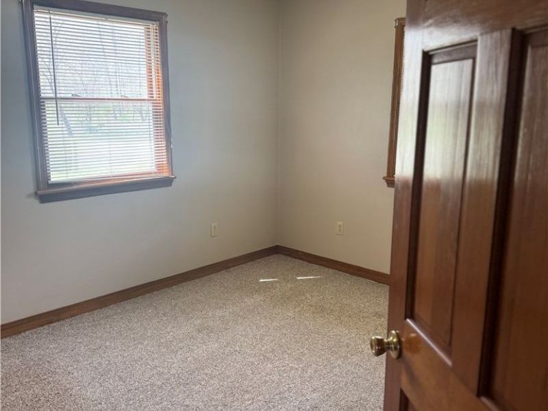 8285 Old River Rd, Philo, OH 43771 Photo 13