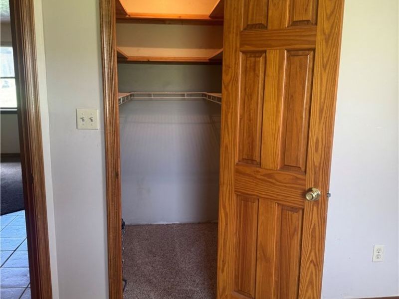 8285 Old River Rd, Philo, OH 43771 Photo 14