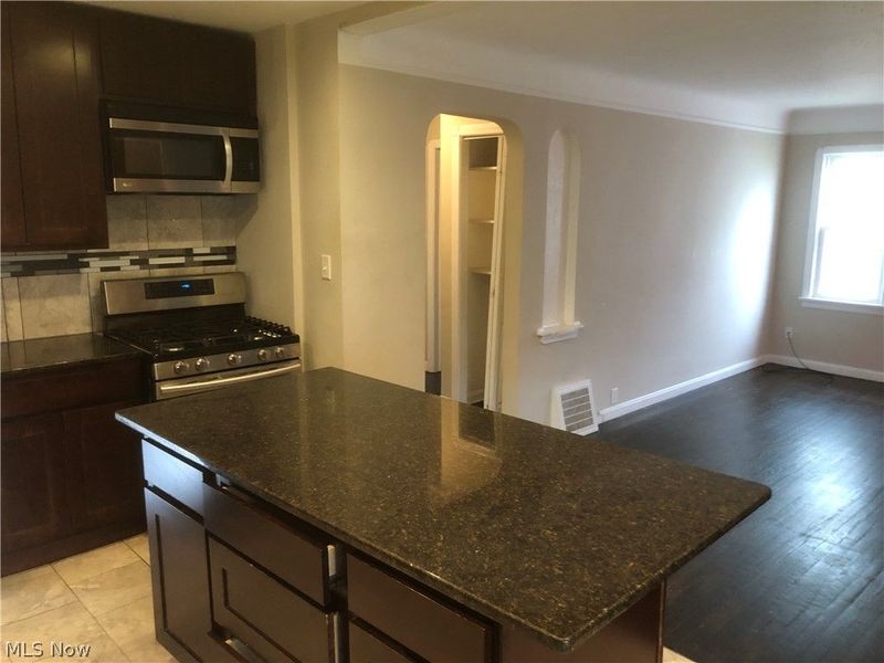 11303 Mccracken Road, Garfield Heights, OH 44125 Photo 5