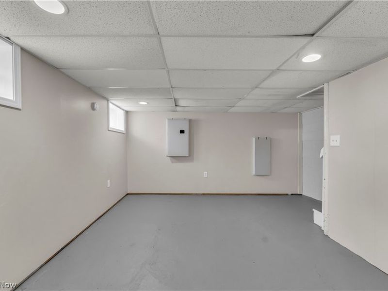 24891 Fisher Road, Euclid, OH 44117 Photo 19