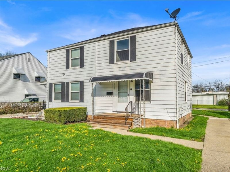 24891 Fisher Road, Euclid, OH 44117 Photo 2