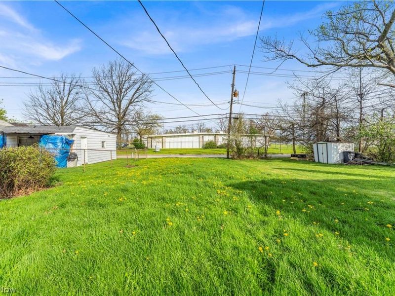 24891 Fisher Road, Euclid, OH 44117 Photo 21