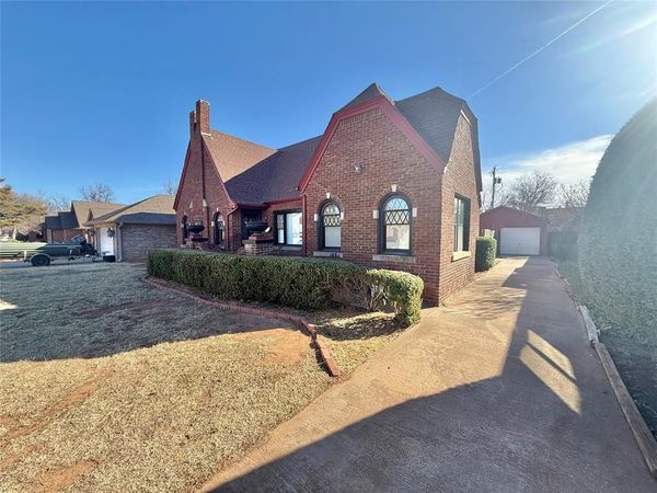 804 E Cypress Street, Altus, OK 73521