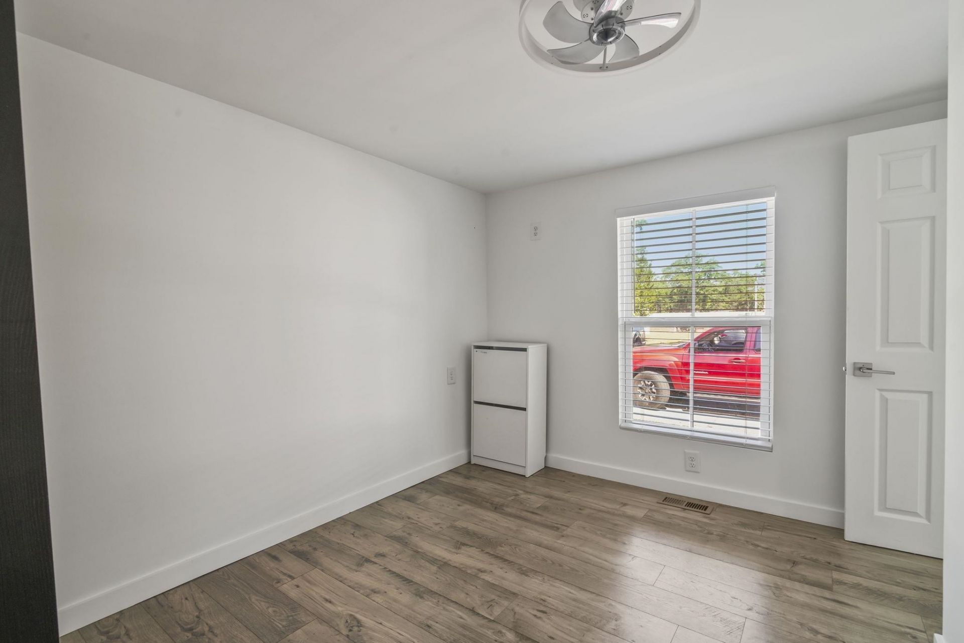 313 Cara Mia Ct  Photo 24