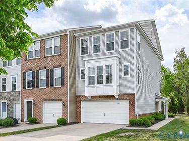 6017 W Stonepath Garden Drive, Chester, VA 23831