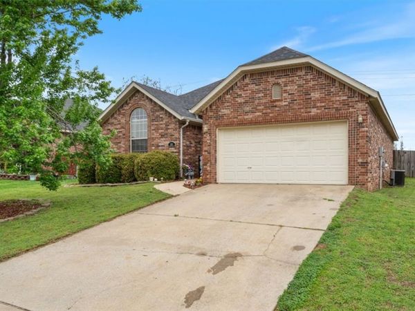 203 W Necessary Drive , Rogers, AR 72758