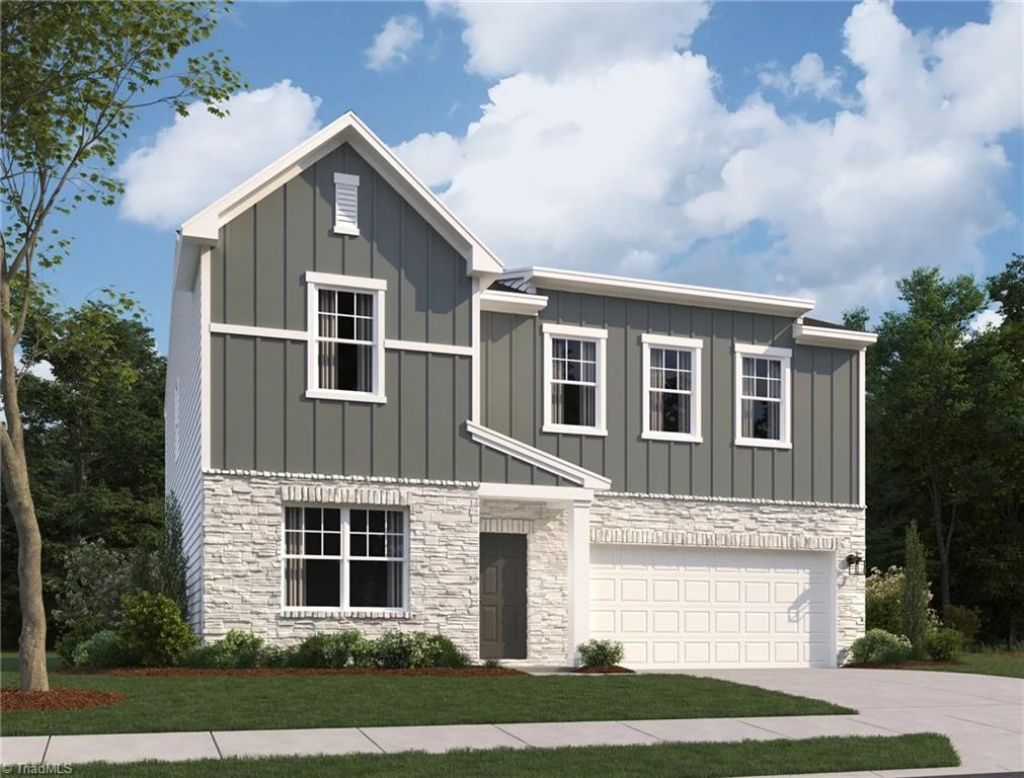 978 Riverbank Drive, Kernersville, NC 27284 Main Photo