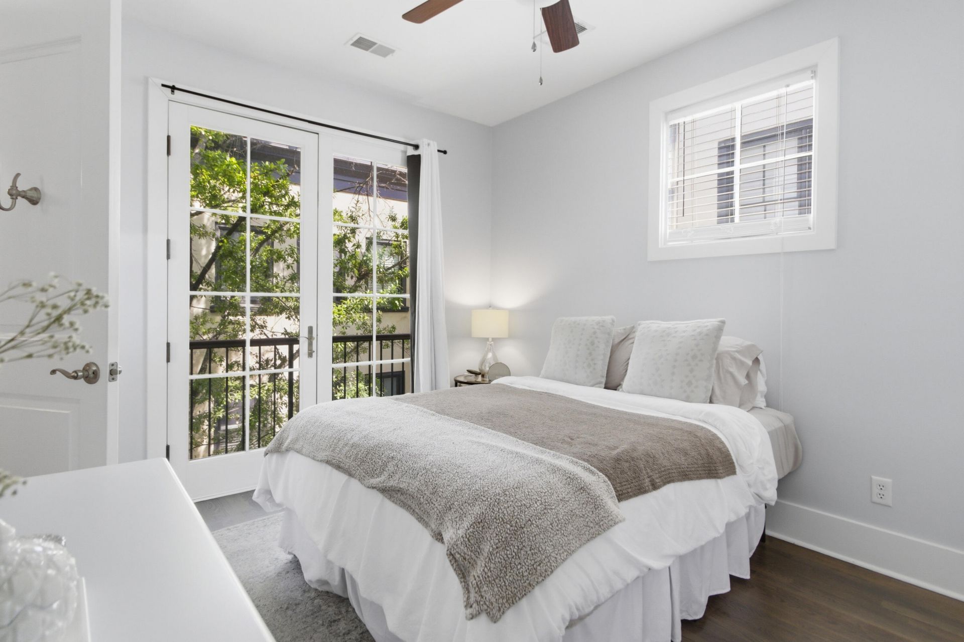 18 Corinne Street Photo 14