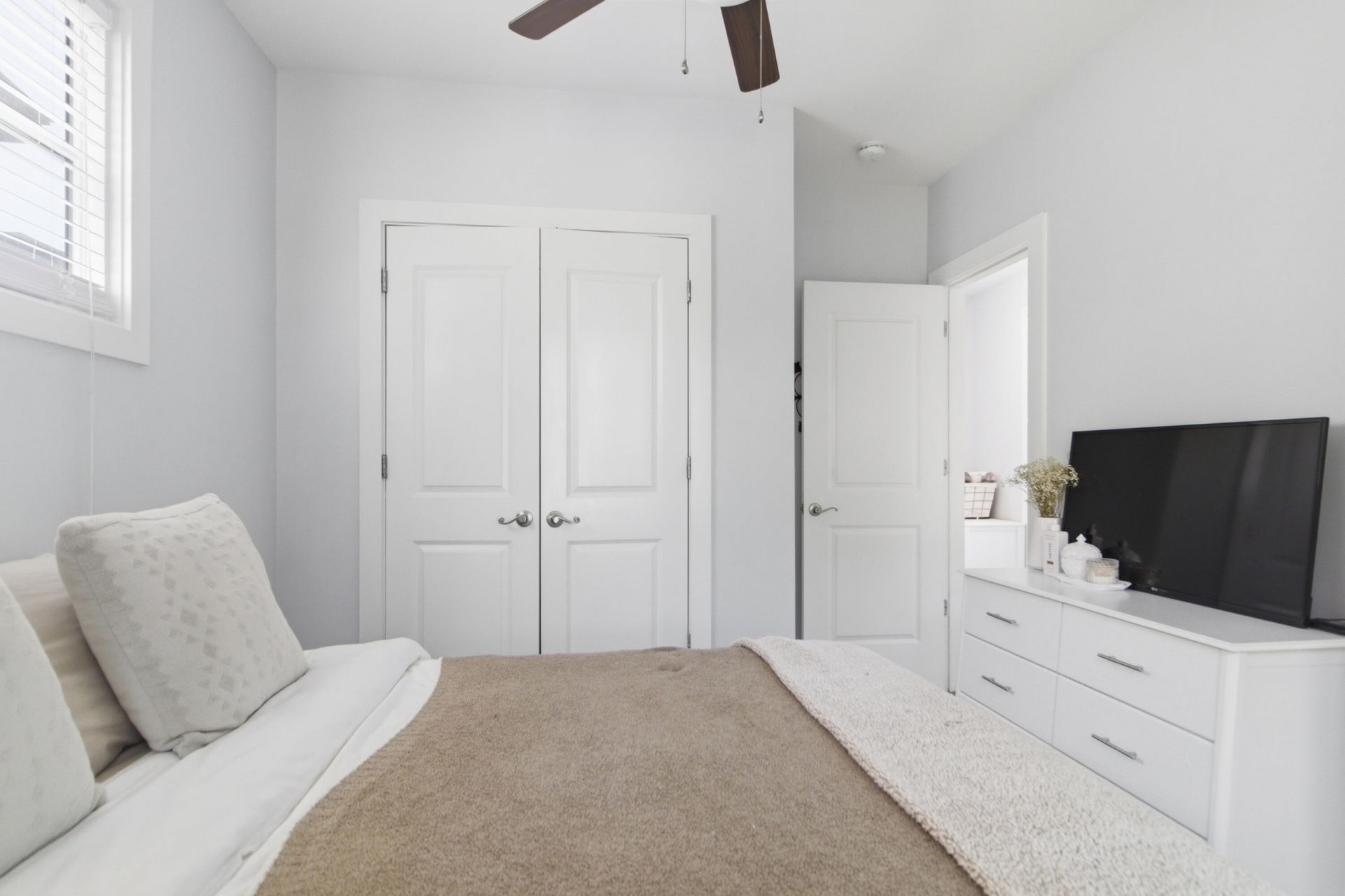 18 Corinne Street Photo 16