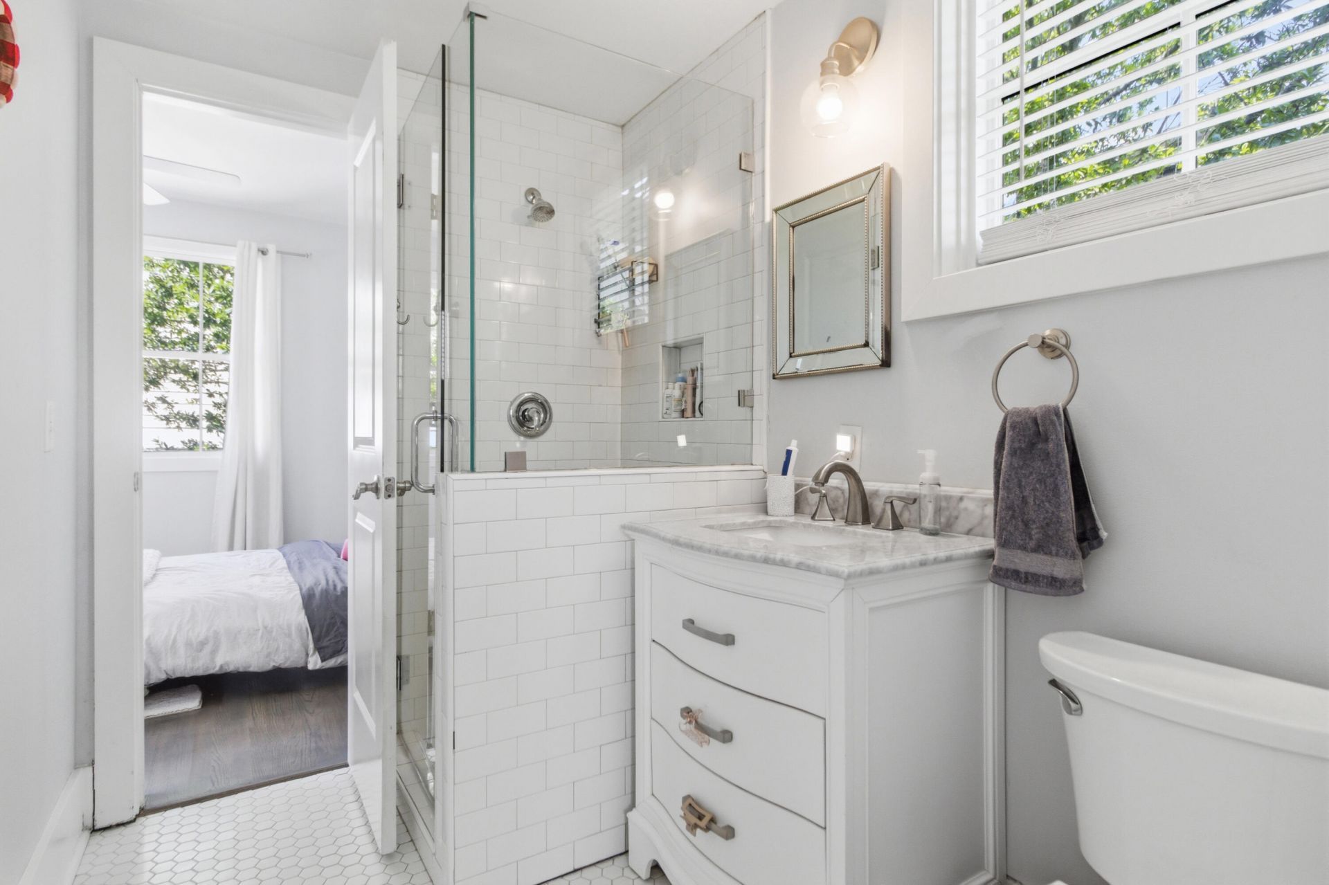 18 Corinne Street Photo 17