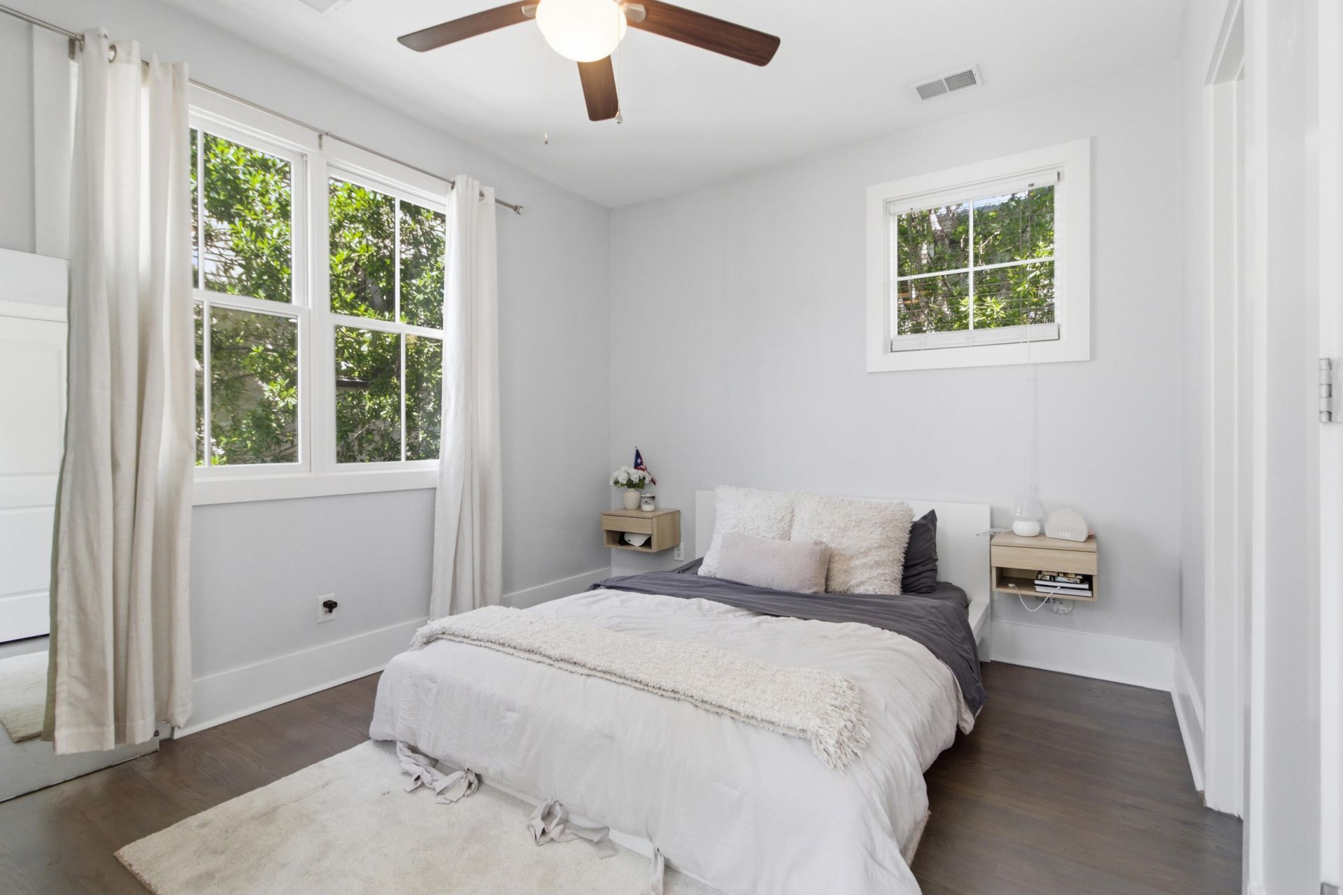 18 Corinne Street Photo 19