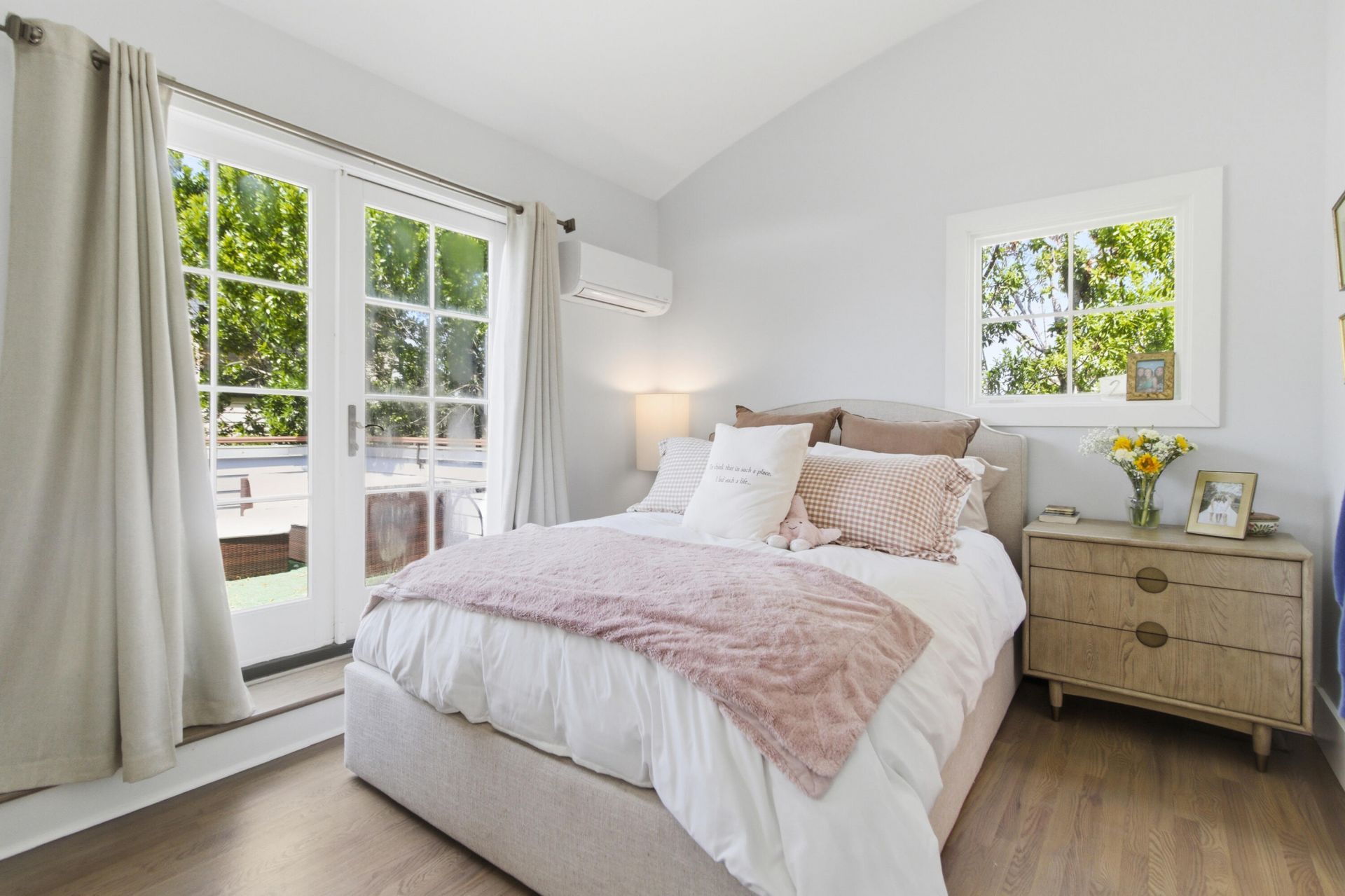 18 Corinne Street Photo 27