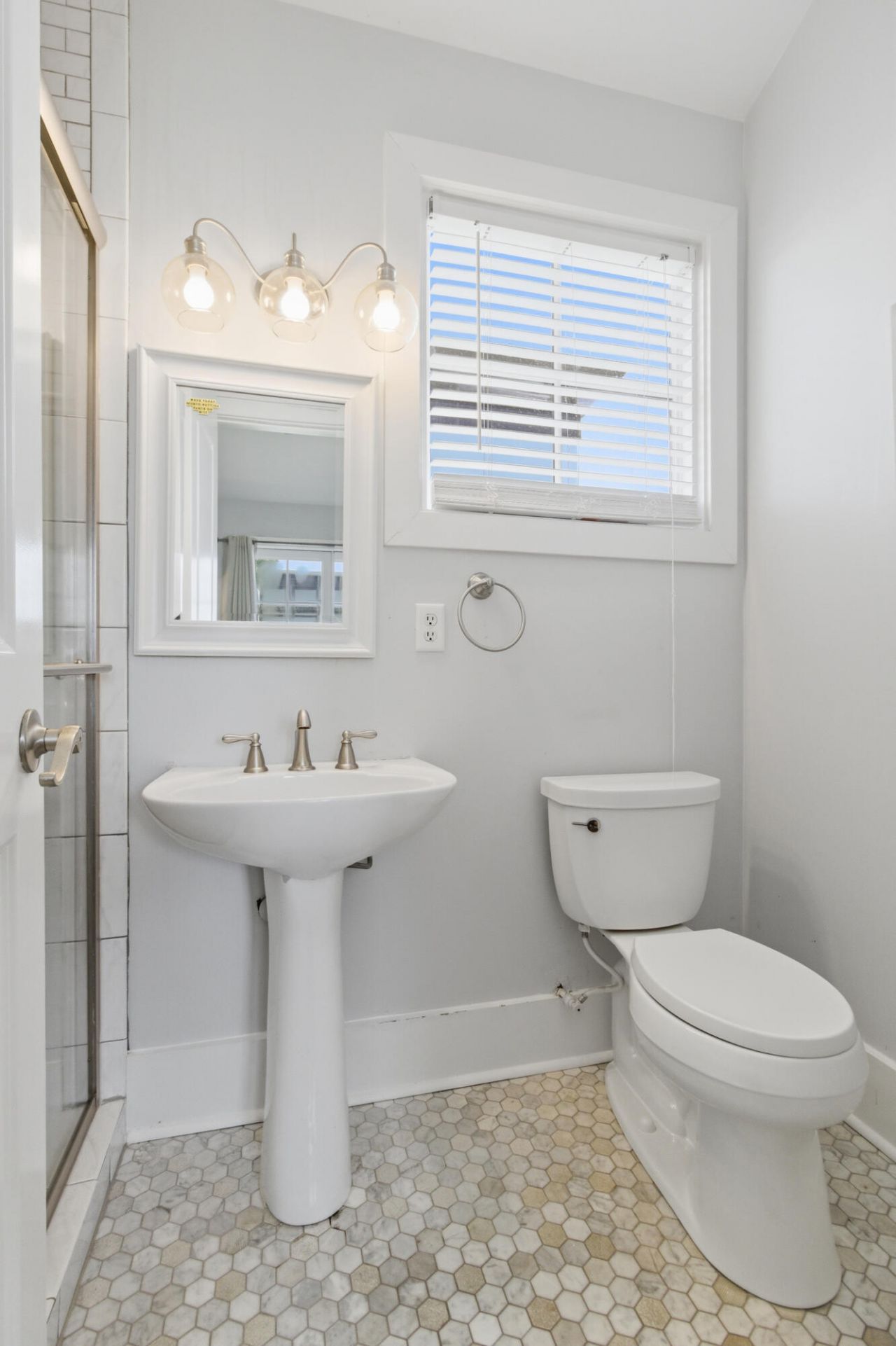 18 Corinne Street Photo 29